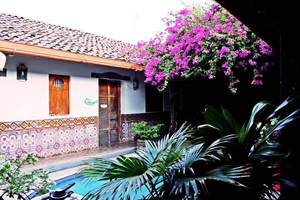 Hostal Sonati Leon Exterior photo