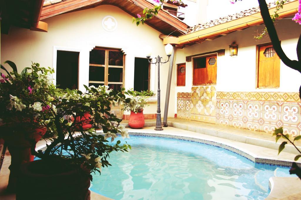 Hostal Sonati Leon Exterior photo