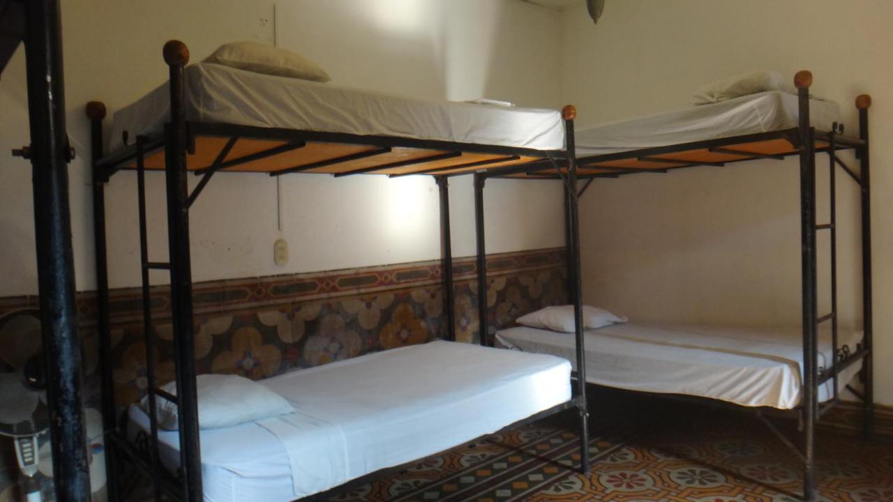 Hostal Sonati Leon Exterior photo