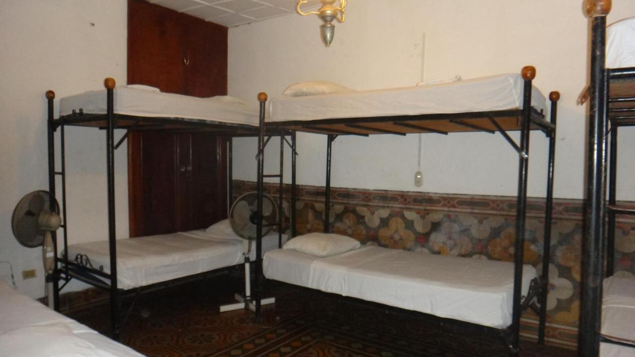 Hostal Sonati Leon Exterior photo